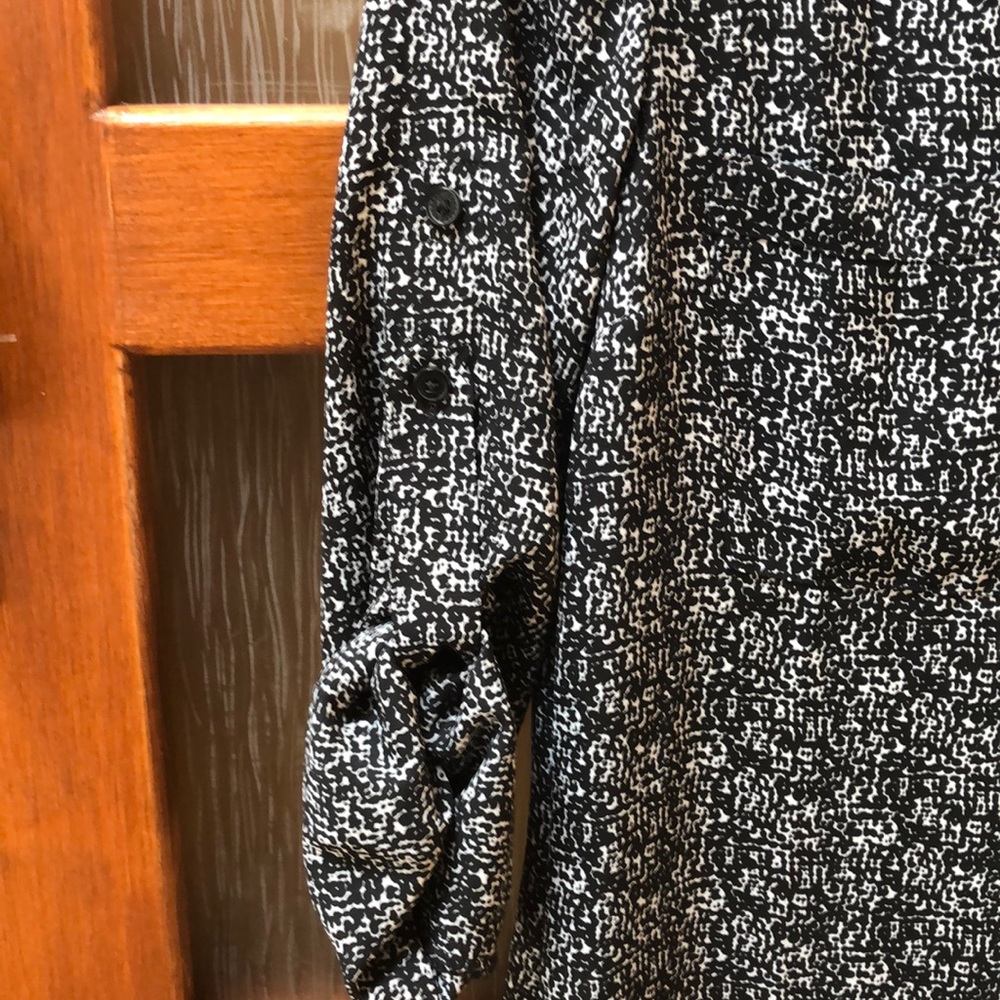 🌟🌟🌟EXPRESS Portofino Shirt🌟🌟🌟 - Picture 5 of 7